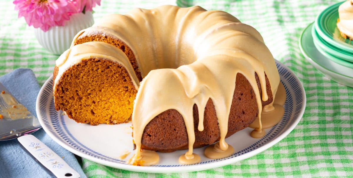 Your Guide to the Easiest & Most Moist Pumpkin Spice Cake Recipes